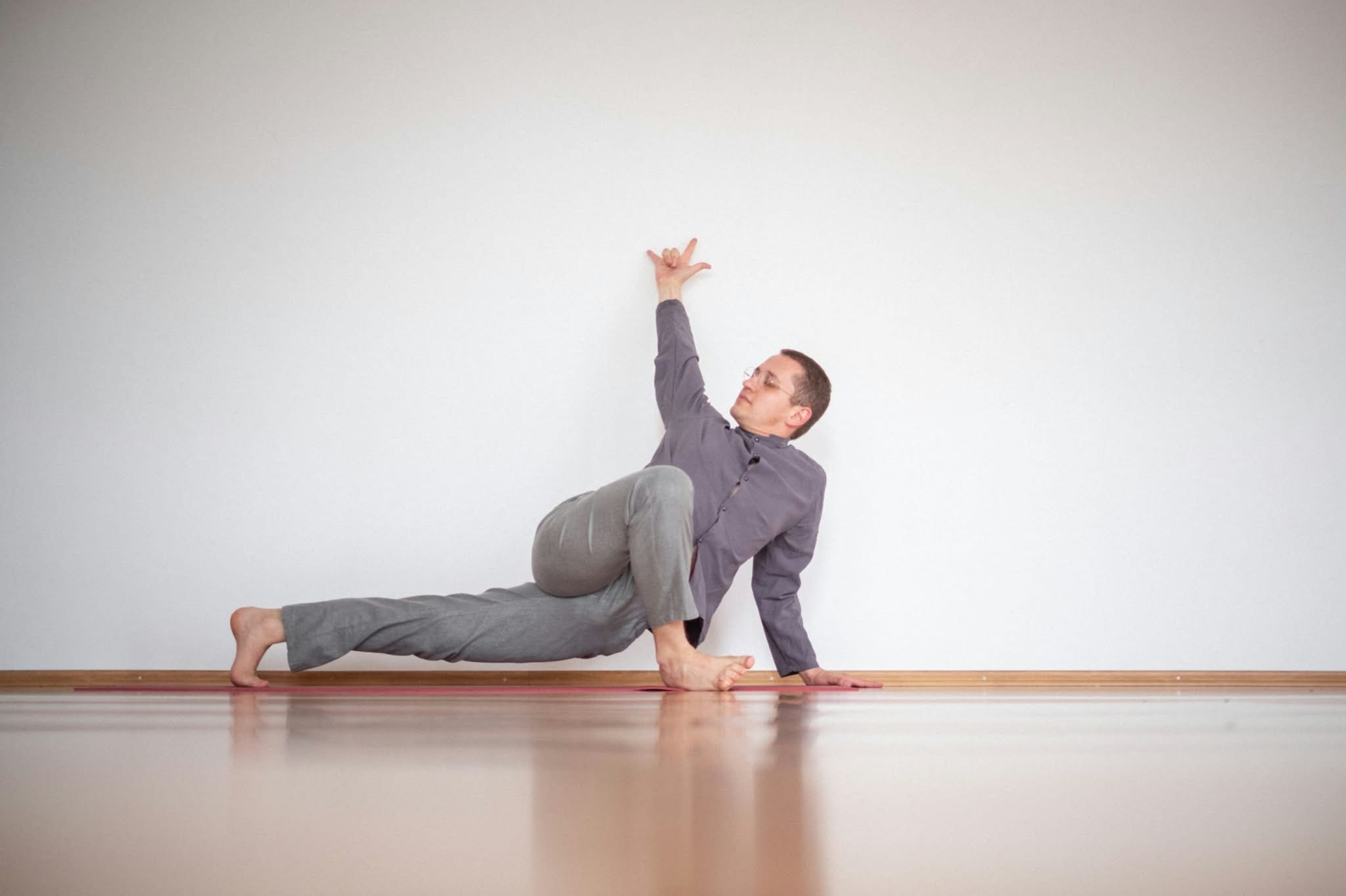 Andrija Bosanac-Schroetter — Dragon Dance & Yin Yoga Masterclass